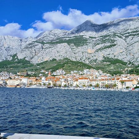 Apartment Ivona With Beautiful Seaview Makarska Exterior photo