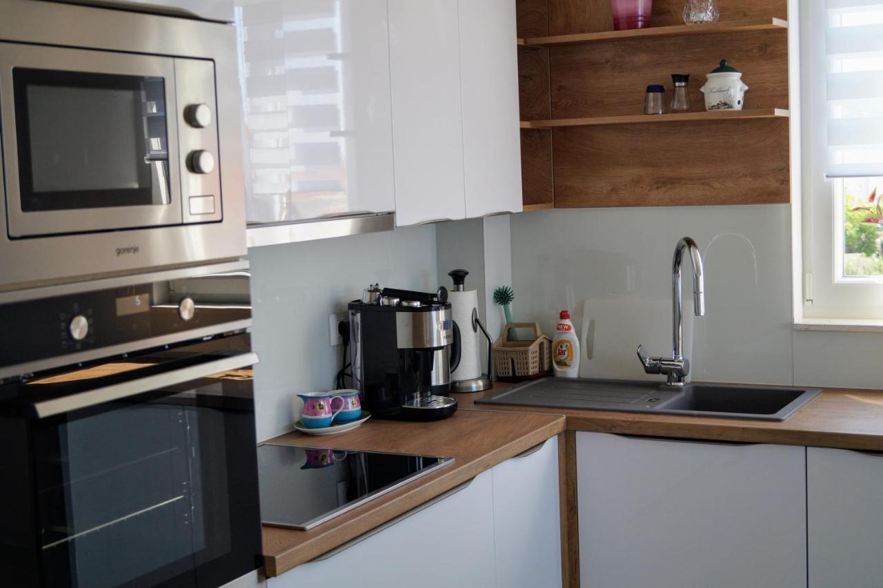Apartment Ivona With Beautiful Seaview Makarska Exterior photo