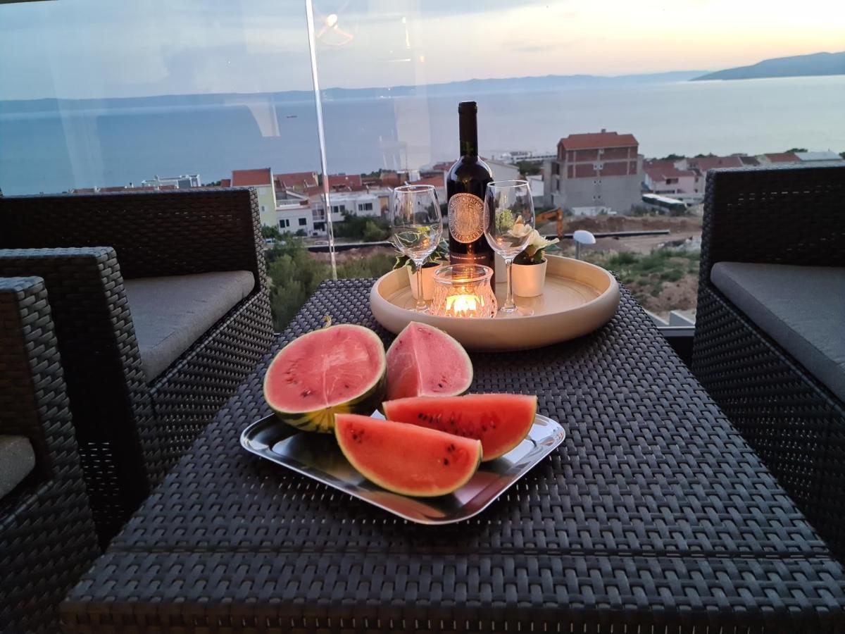 Apartment Ivona With Beautiful Seaview Makarska Exterior photo