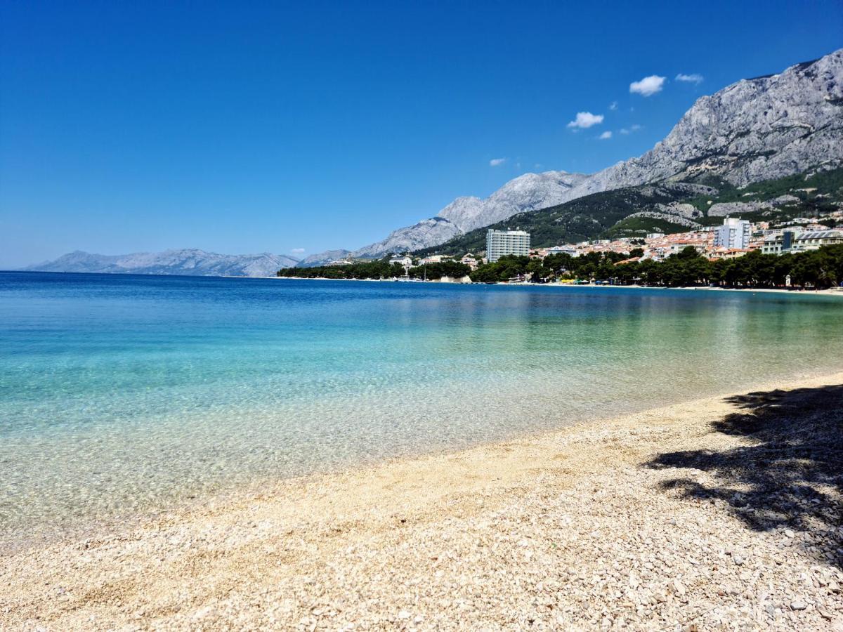 Apartment Ivona With Beautiful Seaview Makarska Exterior photo