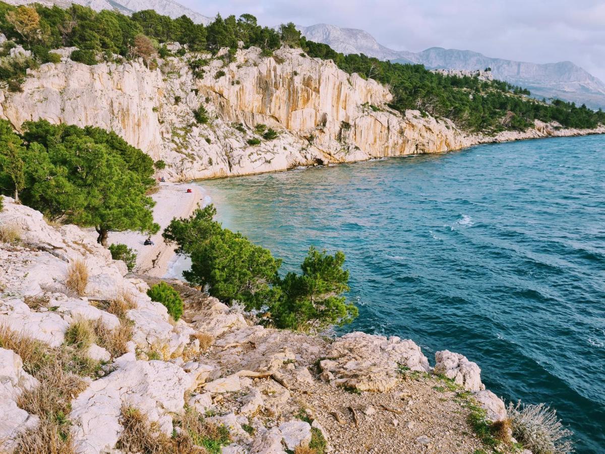 Apartment Ivona With Beautiful Seaview Makarska Exterior photo
